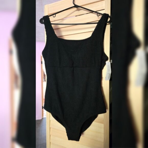 Seraphine Textured Maternity One-Piece Swimsuit (M), NWT - Picture 3 of 6